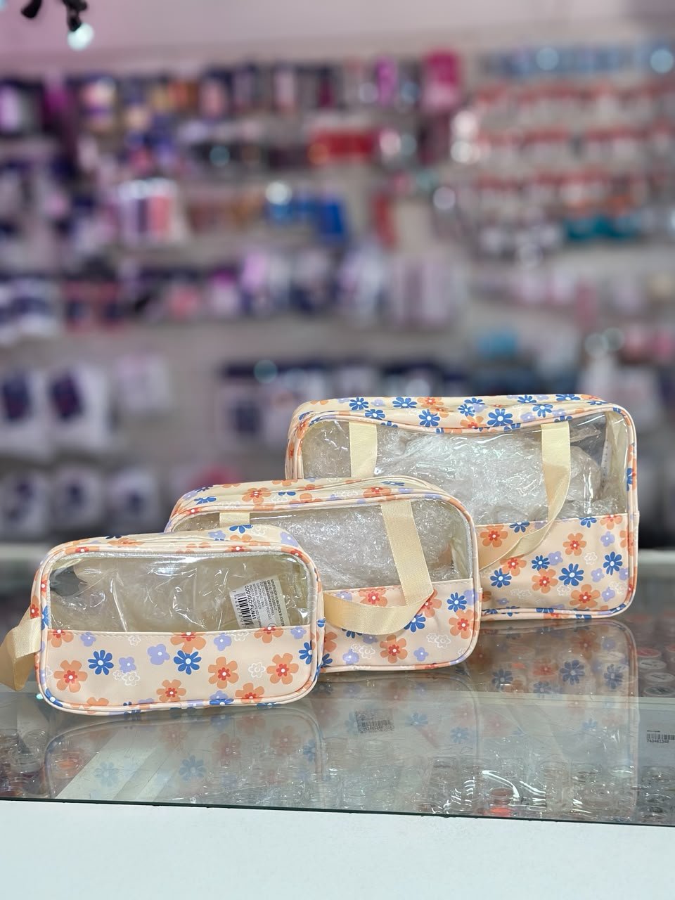 e568ae082326a3c98b6884a5bb7f492b.jpg Necessaire Organizadora Florzinha - Imagem 1